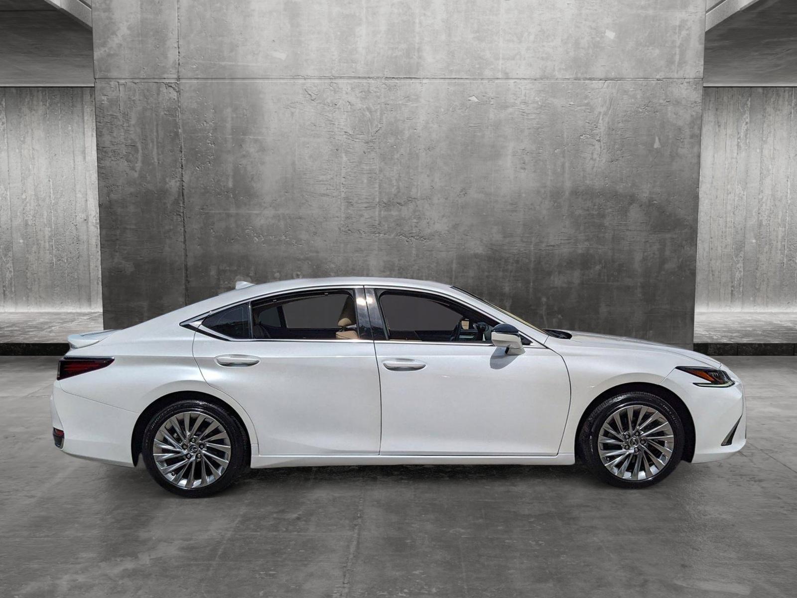 2021 Lexus ES 300h Vehicle Photo in Tampa, FL 33614