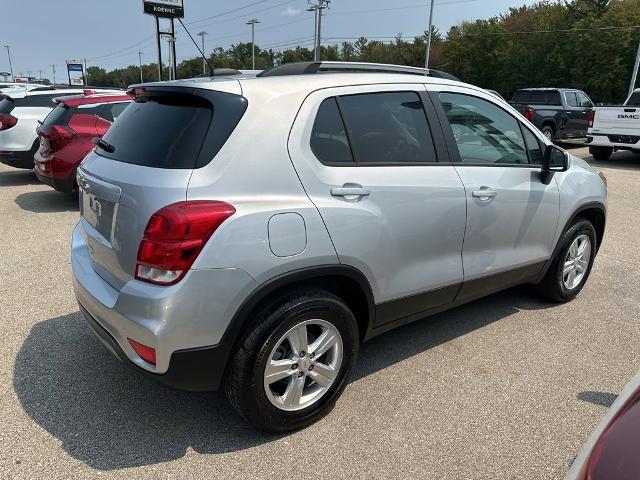 Used 2021 Chevrolet Trax LT with VIN KL7CJPSB3MB324424 for sale in Marinette, WI