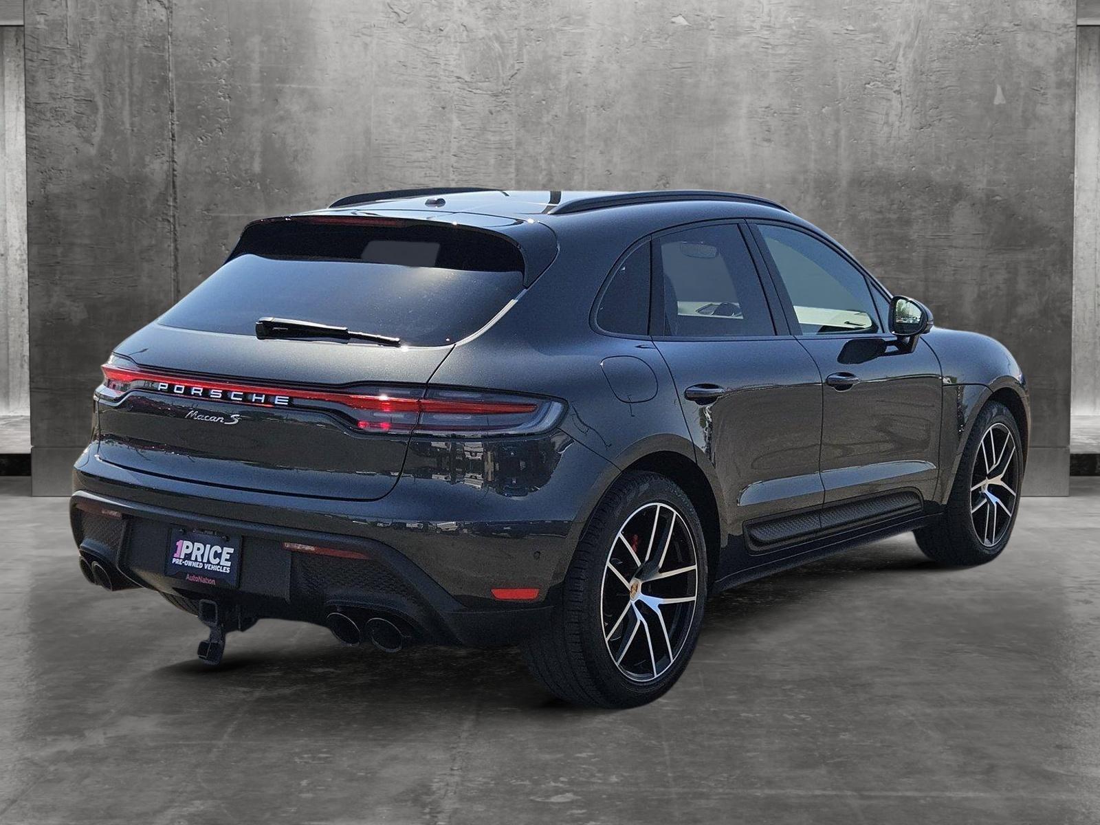 2022 Porsche Macan Vehicle Photo in MESA, AZ 85206-4395