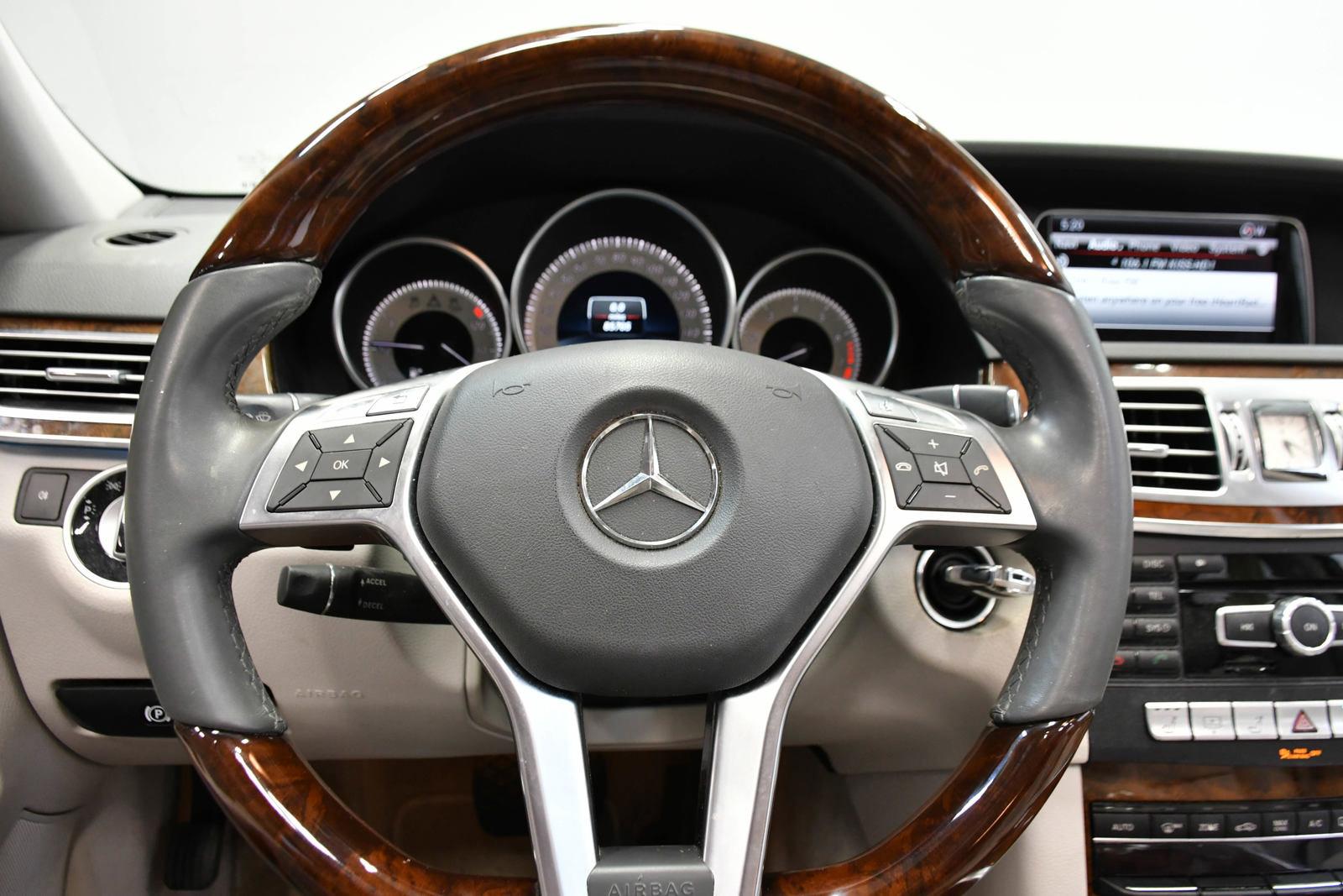 2014 Mercedes-Benz E-Class Vehicle Photo in DALLAS, TX 75235