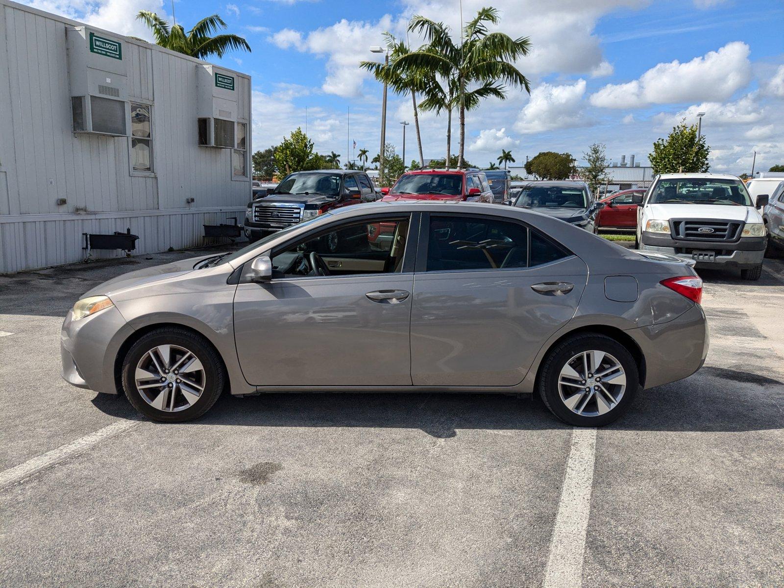 2015 Toyota Corolla Vehicle Photo in Miami, FL 33015