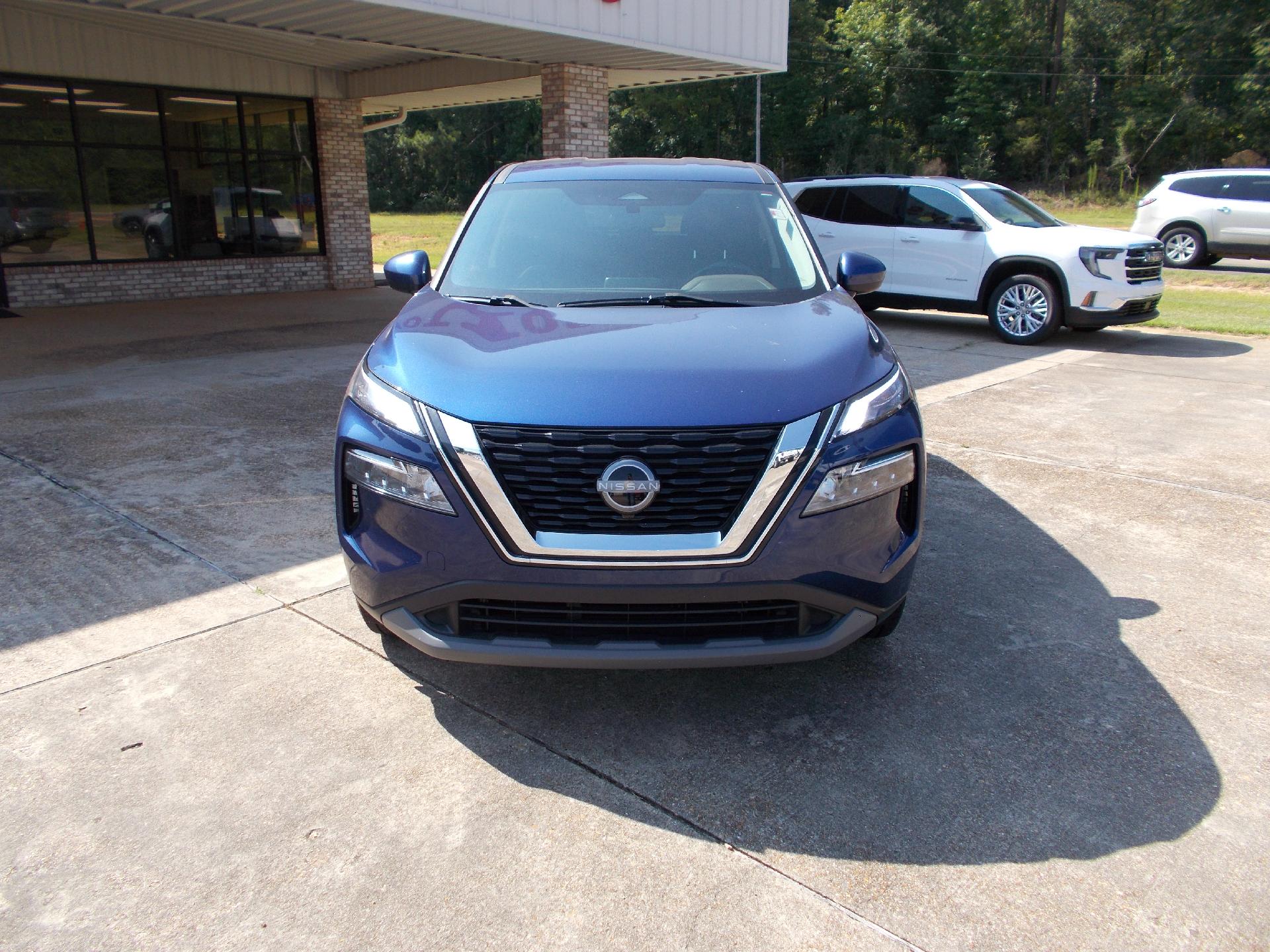 Used 2023 Nissan Rogue SV with VIN 5N1BT3BA9PC788062 for sale in Summit, MS