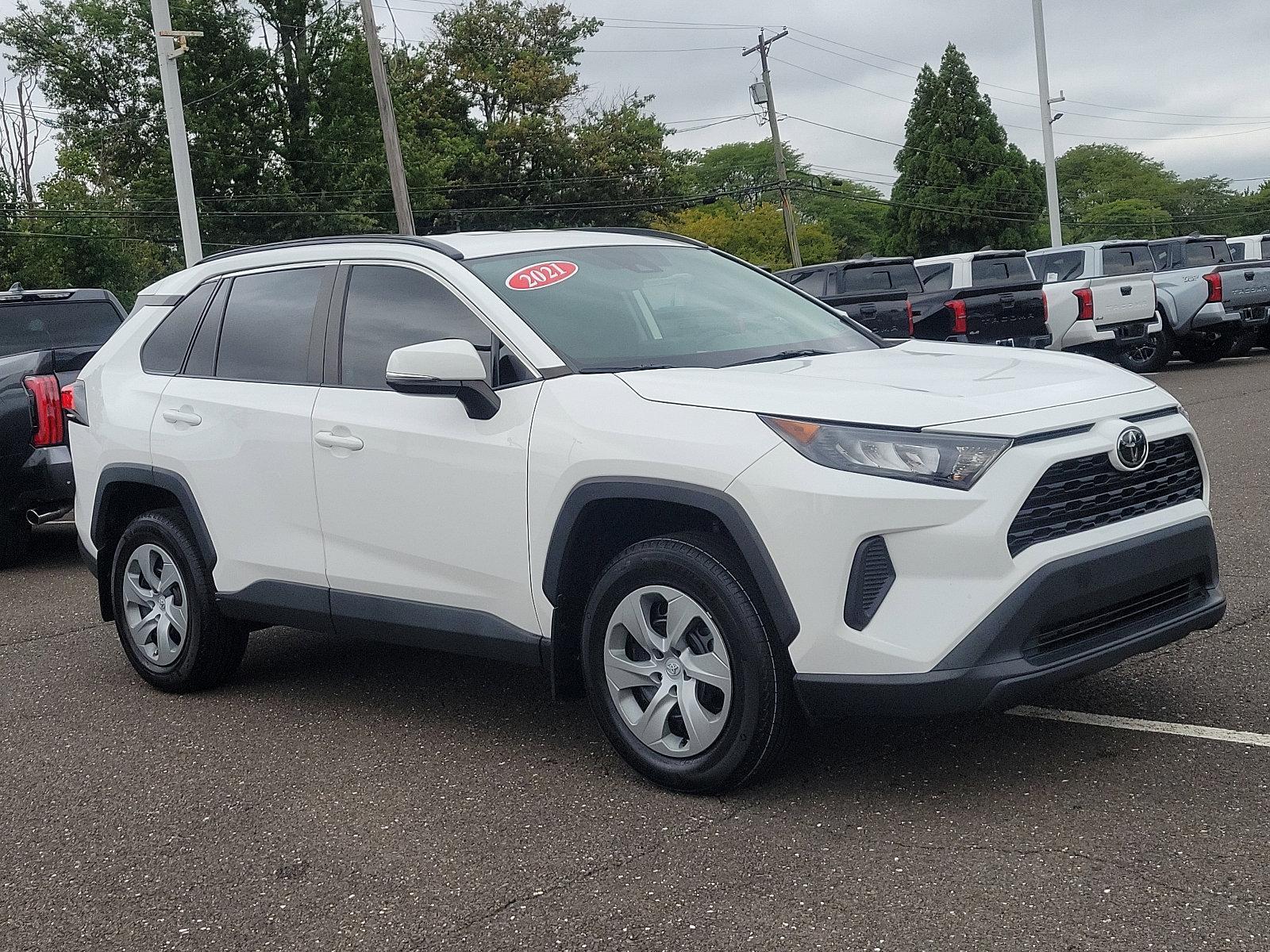 2021 Toyota RAV4 Vehicle Photo in Trevose, PA 19053