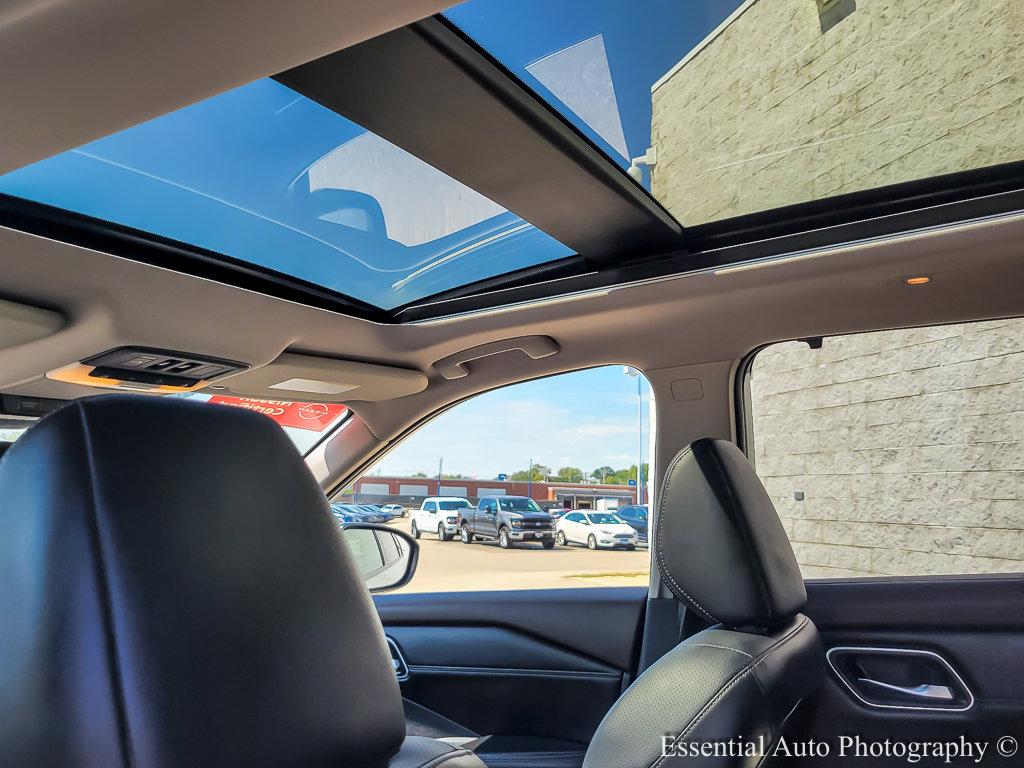 2021 Nissan Rogue Vehicle Photo in Saint Charles, IL 60174