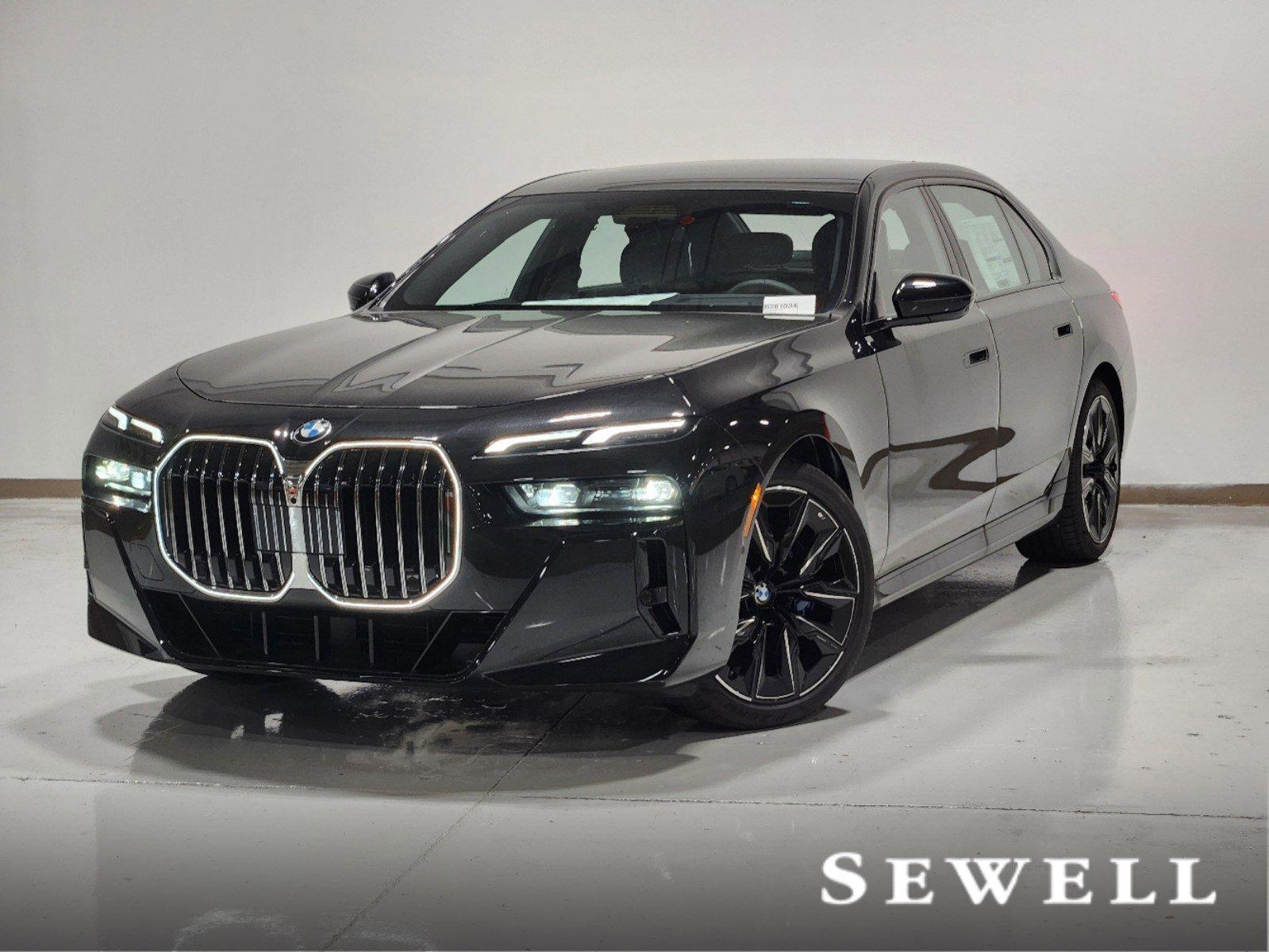 2024 BMW 760i xDrive Vehicle Photo in GRAPEVINE, TX 76051