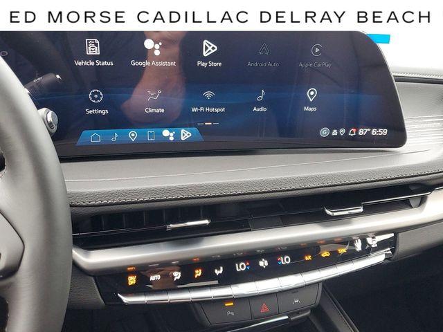 2024 Cadillac XT4 Vehicle Photo in DELRAY BEACH, FL 33483-3294