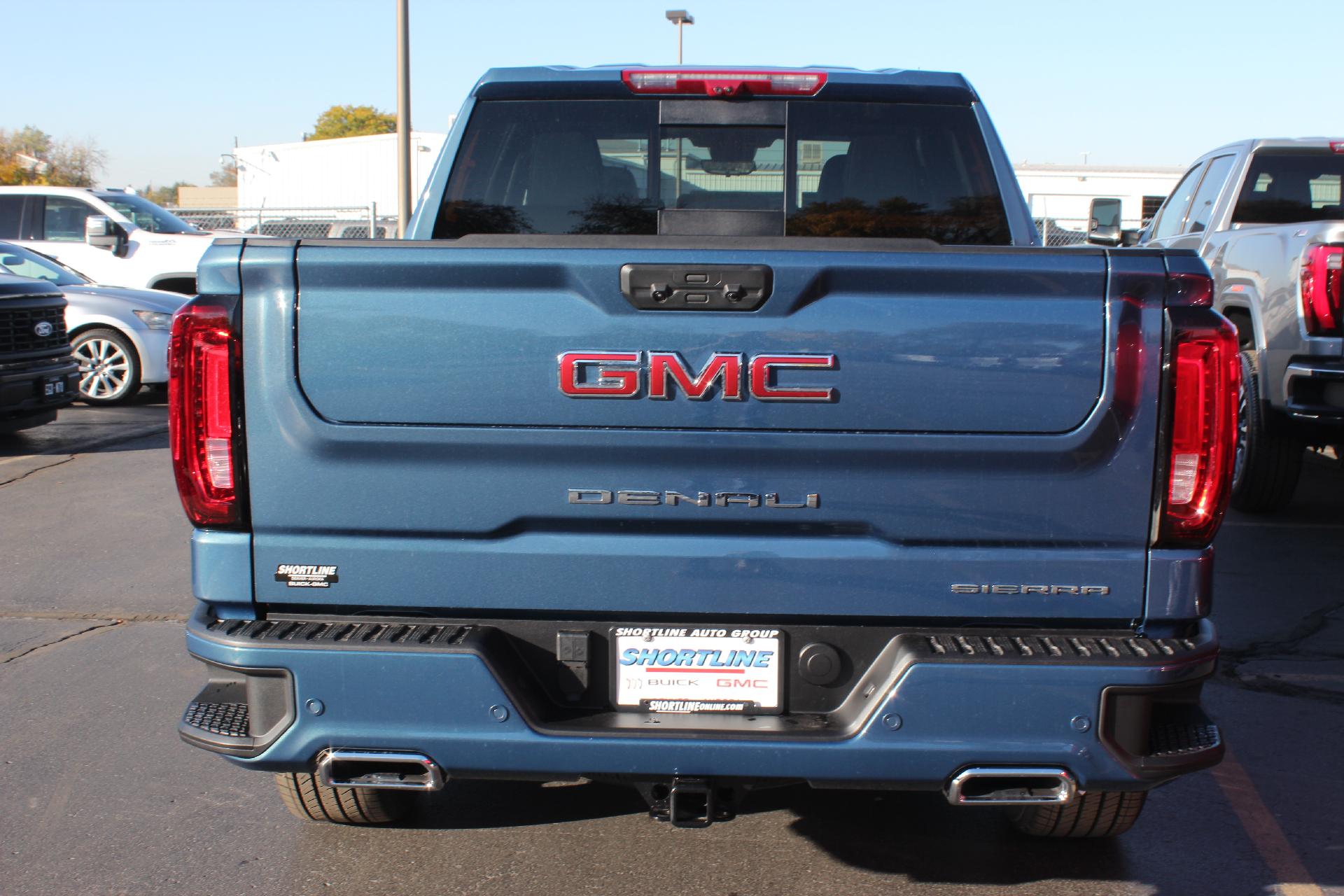 2025 GMC Sierra 1500 Vehicle Photo in AURORA, CO 80012-4011