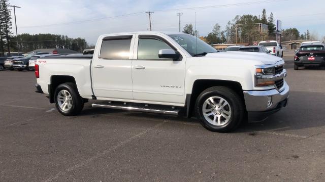 Used 2018 Chevrolet Silverado 1500 LT with VIN 3GCUKREC0JG123054 for sale in Hermantown, Minnesota