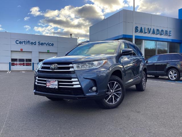 2019 Toyota Highlander Vehicle Photo in Gardner, MA 01440