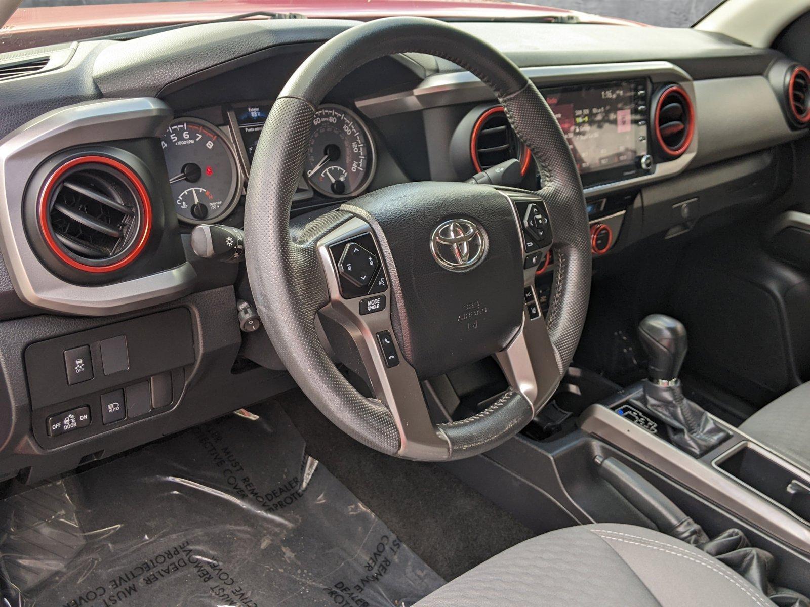 2021 Toyota Tacoma 2WD Vehicle Photo in PEMBROKE PINES, FL 33024-6534