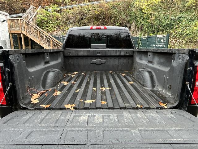 2017 Chevrolet Silverado 2500 HD Vehicle Photo in PITTSBURGH, PA 15226-1209