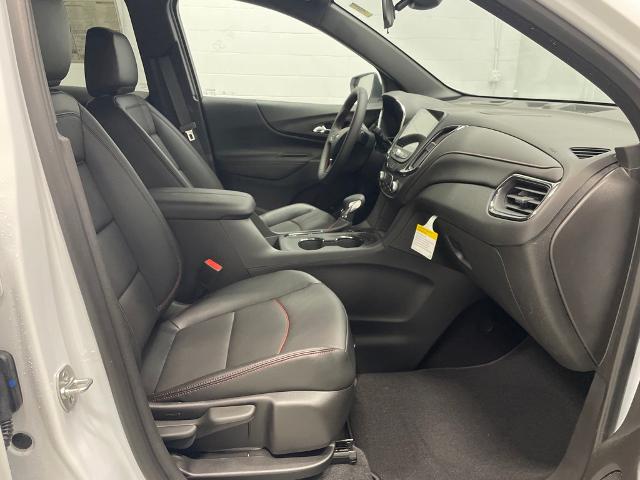 2024 Chevrolet Equinox Vehicle Photo in ROGERS, MN 55374-9422