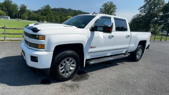 2018 Chevrolet Silverado 3500HD Vehicle Photo in THOMPSONTOWN, PA 17094-9014