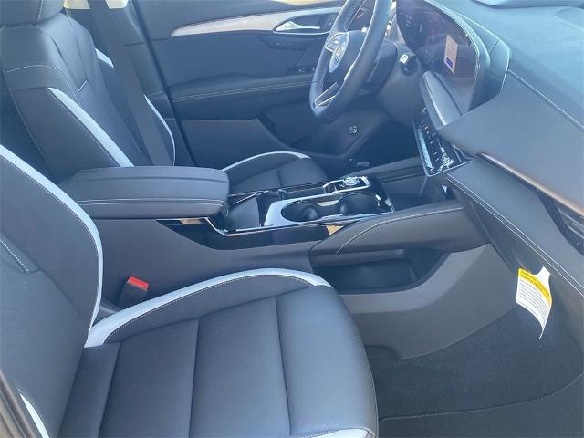 2024 Buick Envision Vehicle Photo in GOODYEAR, AZ 85338-1310