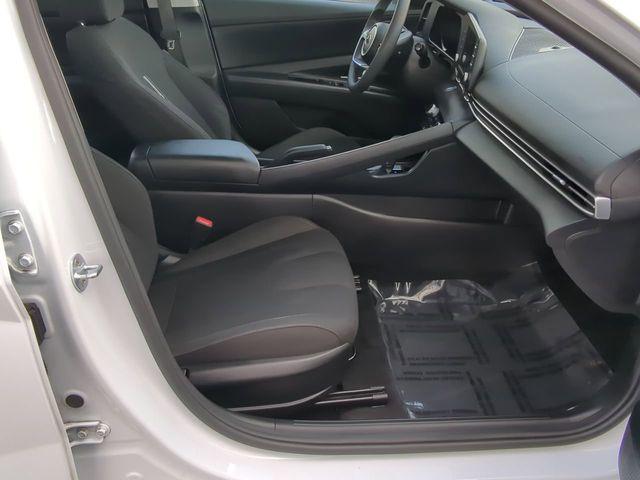 2021 Hyundai ELANTRA Vehicle Photo in Merrillville, IN 46410-5311