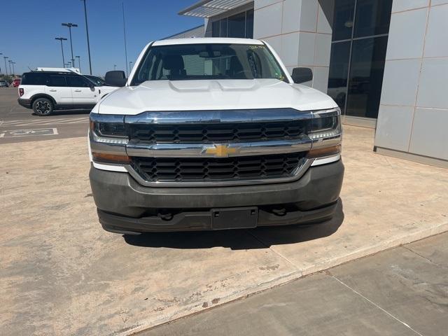 2018 Chevrolet Silverado 1500 Vehicle Photo in Winslow, AZ 86047-2439