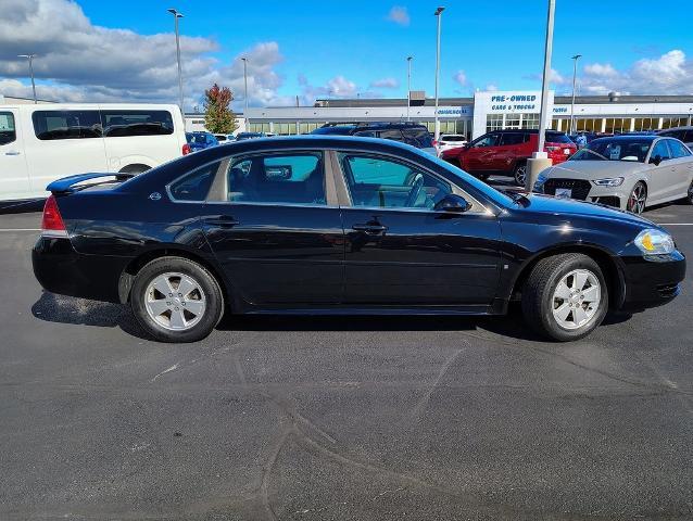 2009 Chevrolet Impala Vehicle Photo in GREEN BAY, WI 54304-5303