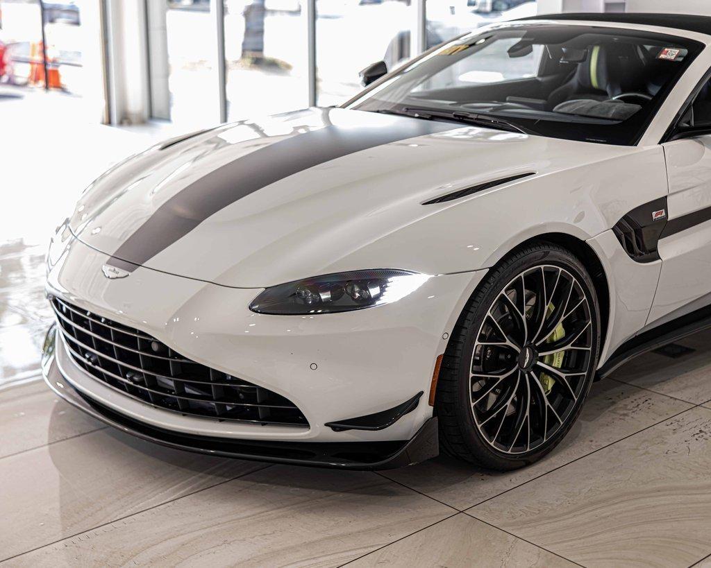 2023 Aston Martin Vantage Vehicle Photo in Saint Charles, IL 60174