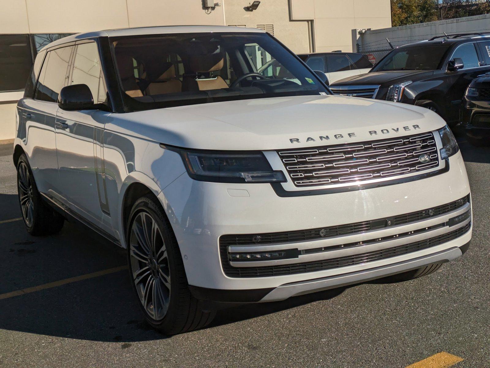 2023 Land Rover Range Rover Vehicle Photo in Bethesda, MD 20852