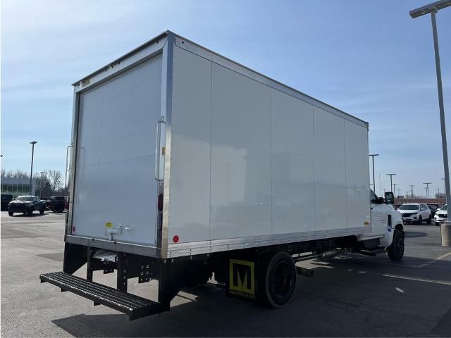 2023 Chevrolet Silverado 5500 HD Vehicle Photo in GREEN BAY, WI 54302-3701