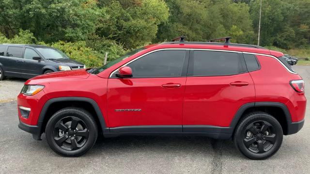 2018 Jeep Compass Vehicle Photo in MOON TOWNSHIP, PA 15108-2571