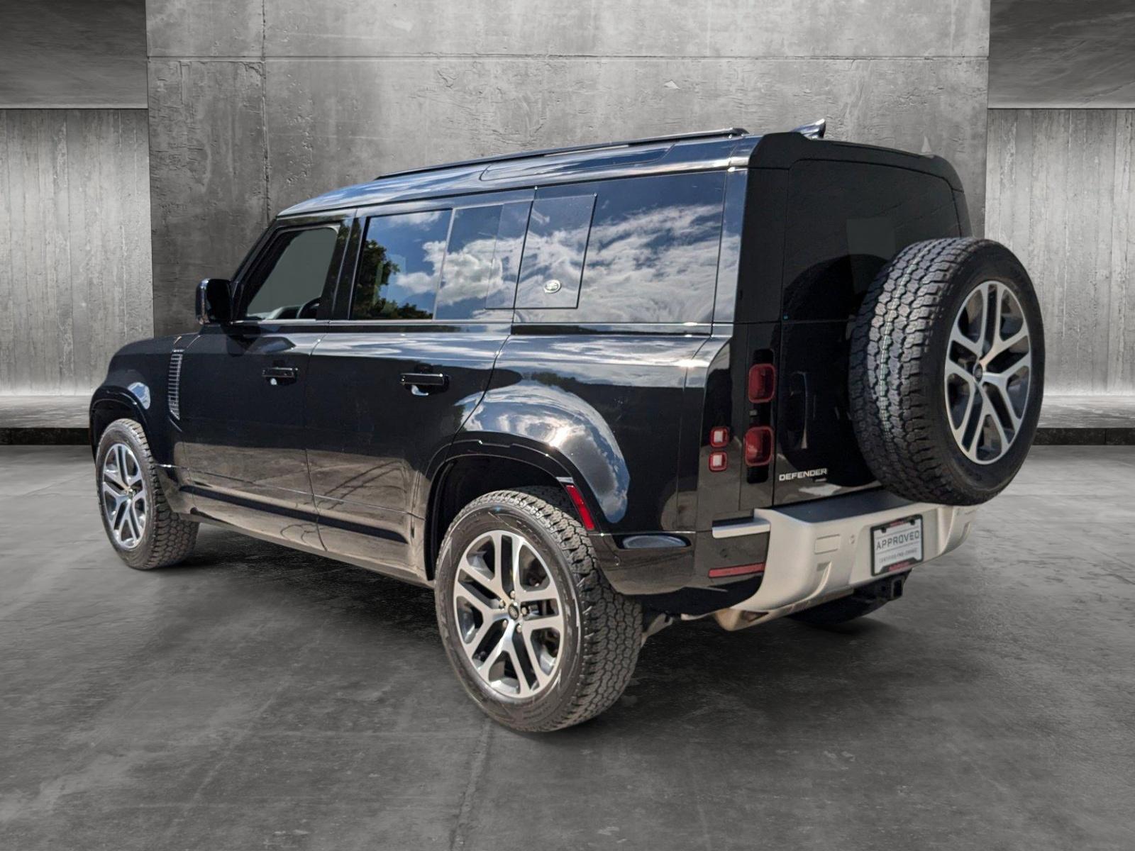 2022 Land Rover Defender Vehicle Photo in Pompano Beach, FL 33064