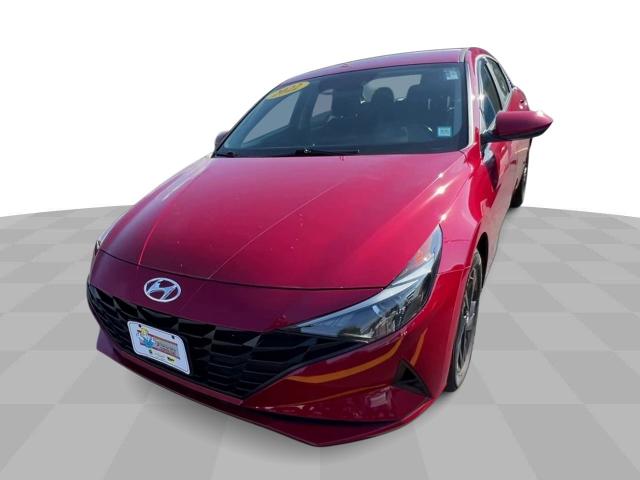 2022 Hyundai Elantra Hybrid Vehicle Photo in MASSENA, NY 13662-2255