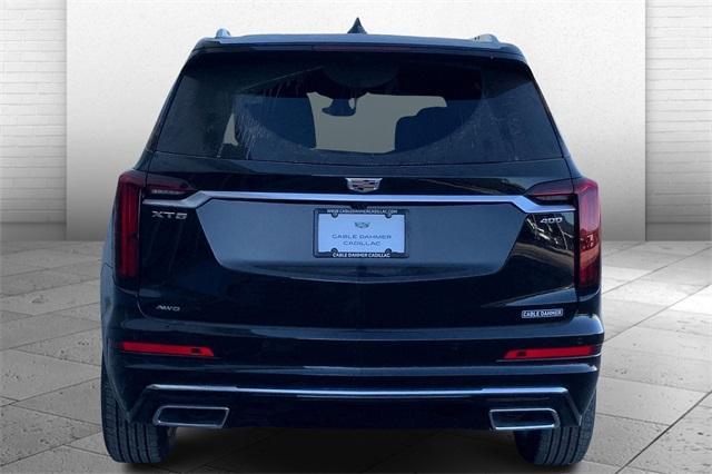 2025 Cadillac XT6 Vehicle Photo in KANSAS CITY, MO 64114-4545