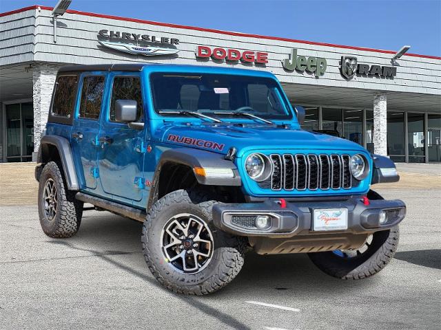 2024 Jeep Wrangler Vehicle Photo in Ennis, TX 75119-5114