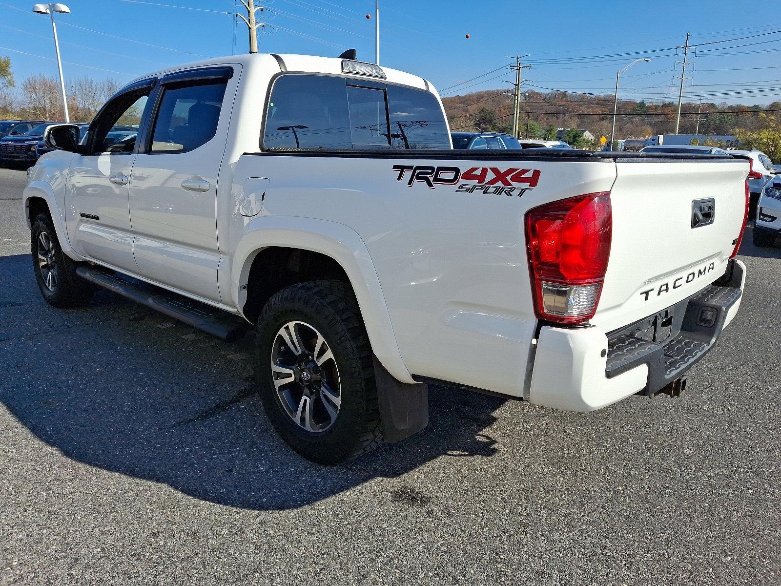 2017 Toyota TACO Vehicle Photo in BETHLEHEM, PA 18017-9401