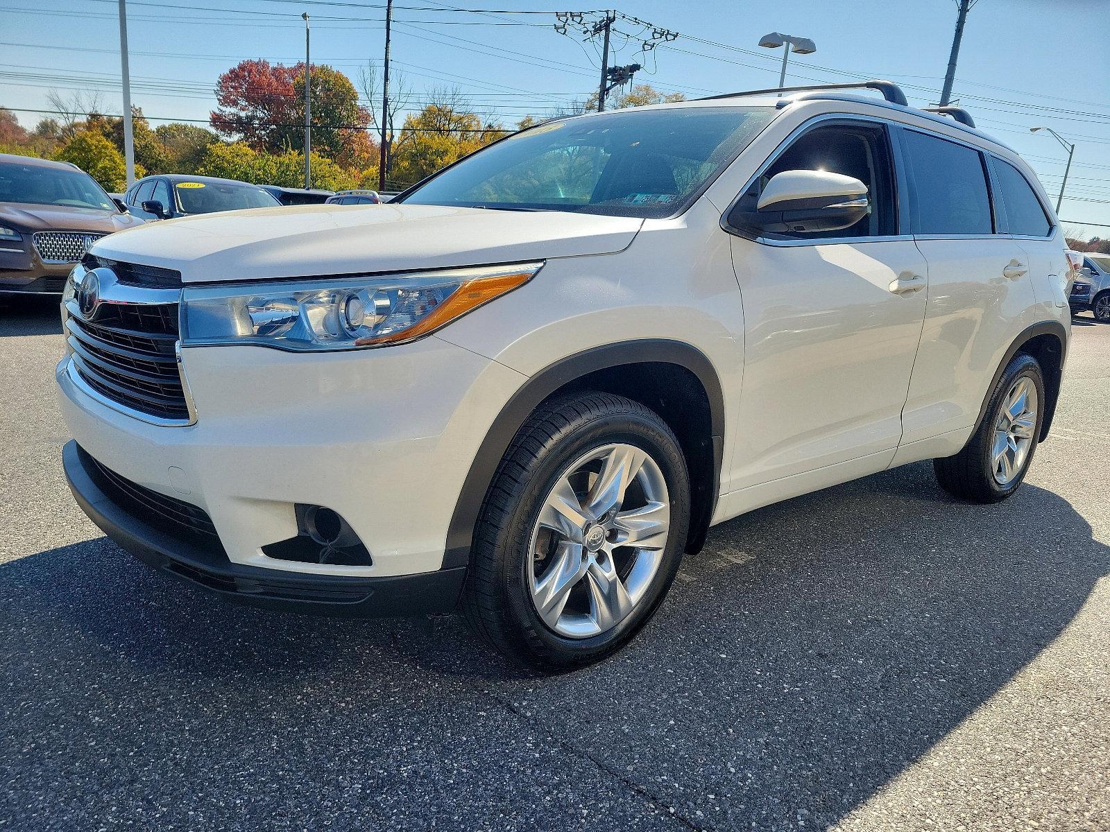 2015 Toyota Highlander Vehicle Photo in BETHLEHEM, PA 18017-9401