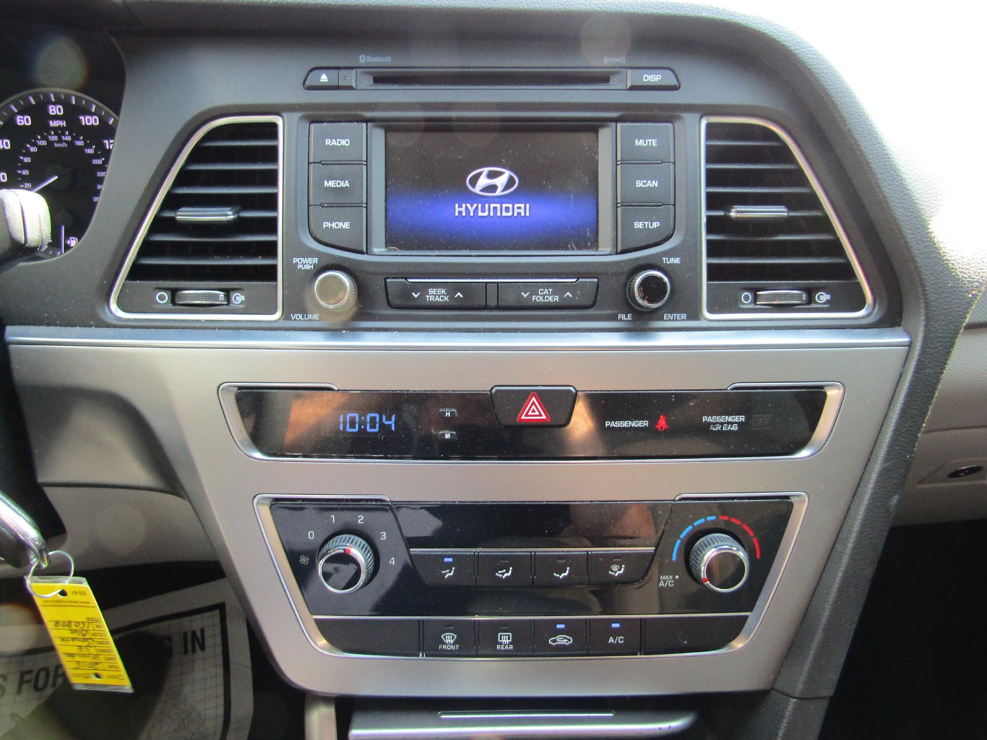 2015 Hyundai Sonata Vehicle Photo in GREENVILLE, OH 45331-1026