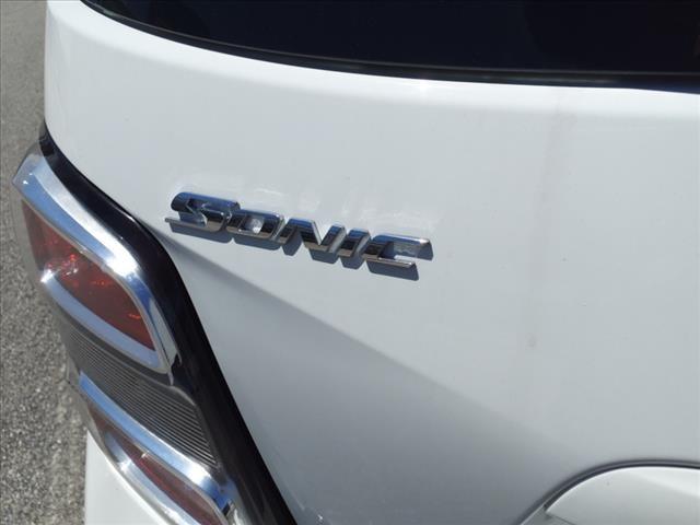 2020 Chevrolet Sonic Vehicle Photo in South Hill, VA 23970