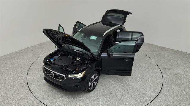 2024 Volvo XC40 Vehicle Photo in Grapevine, TX 76051