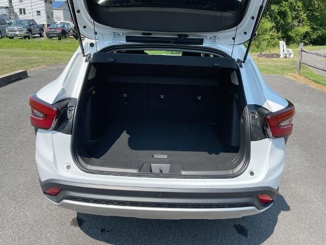 2024 Chevrolet Trax Vehicle Photo in THOMPSONTOWN, PA 17094-9014