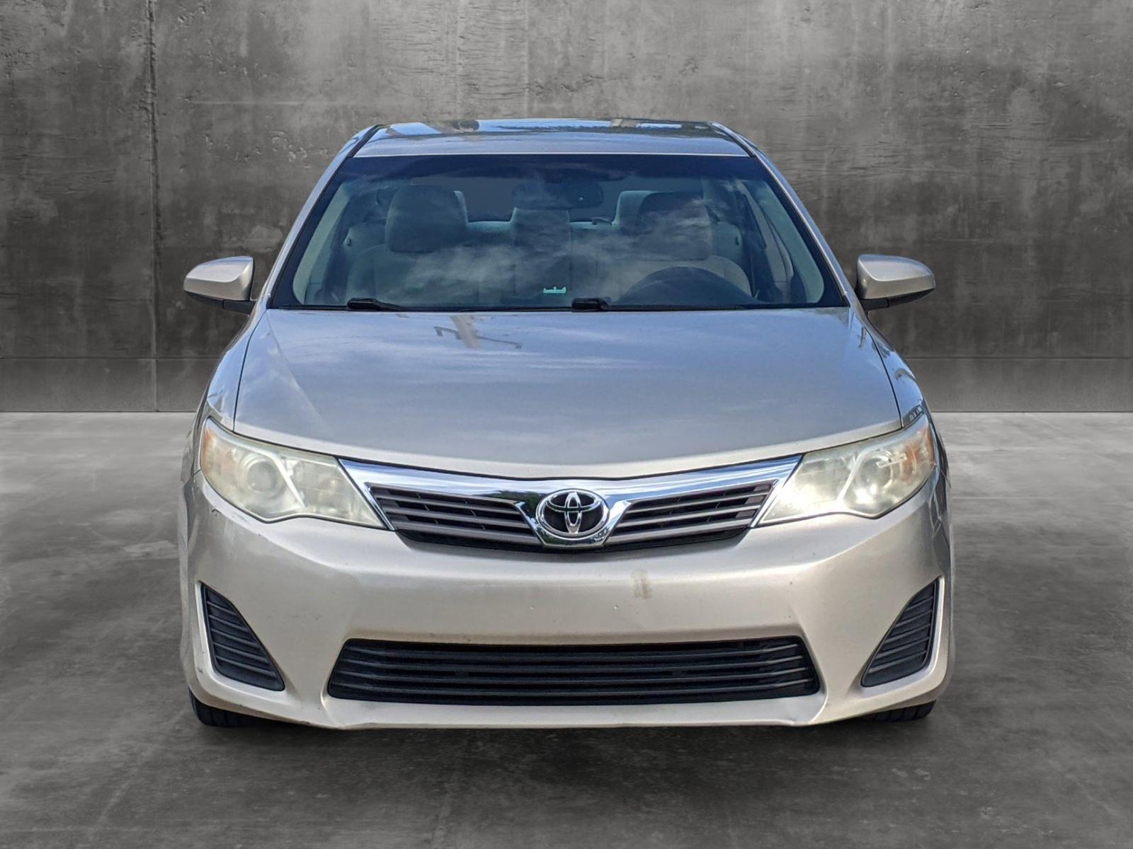 2014 Toyota Camry Vehicle Photo in Pembroke Pines , FL 33084