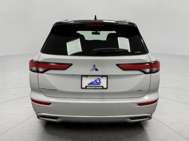 2024 Mitsubishi Outlander Vehicle Photo in Appleton, WI 54913