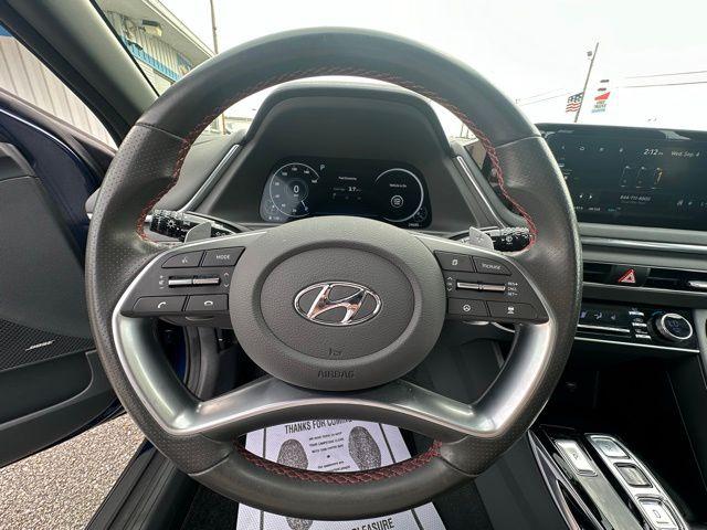 2022 Hyundai SONATA Vehicle Photo in TUPELO, MS 38801-6508