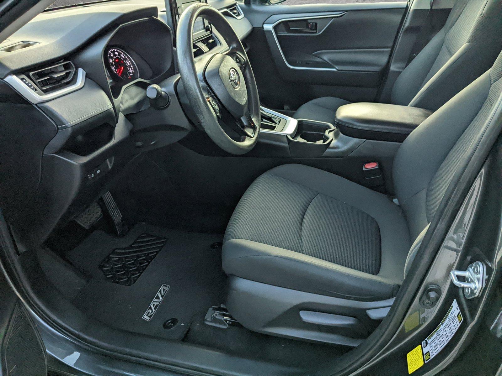 2020 Toyota RAV4 Vehicle Photo in MIAMI, FL 33172-3015