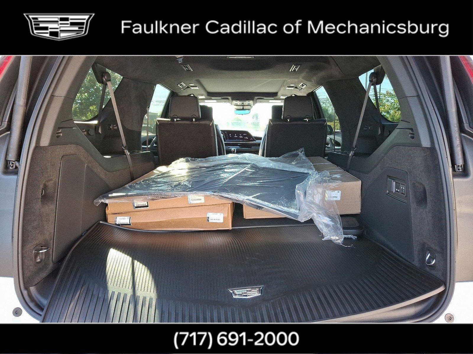 2024 Cadillac Escalade ESV Vehicle Photo in MECHANICSBURG, PA 17050-1707