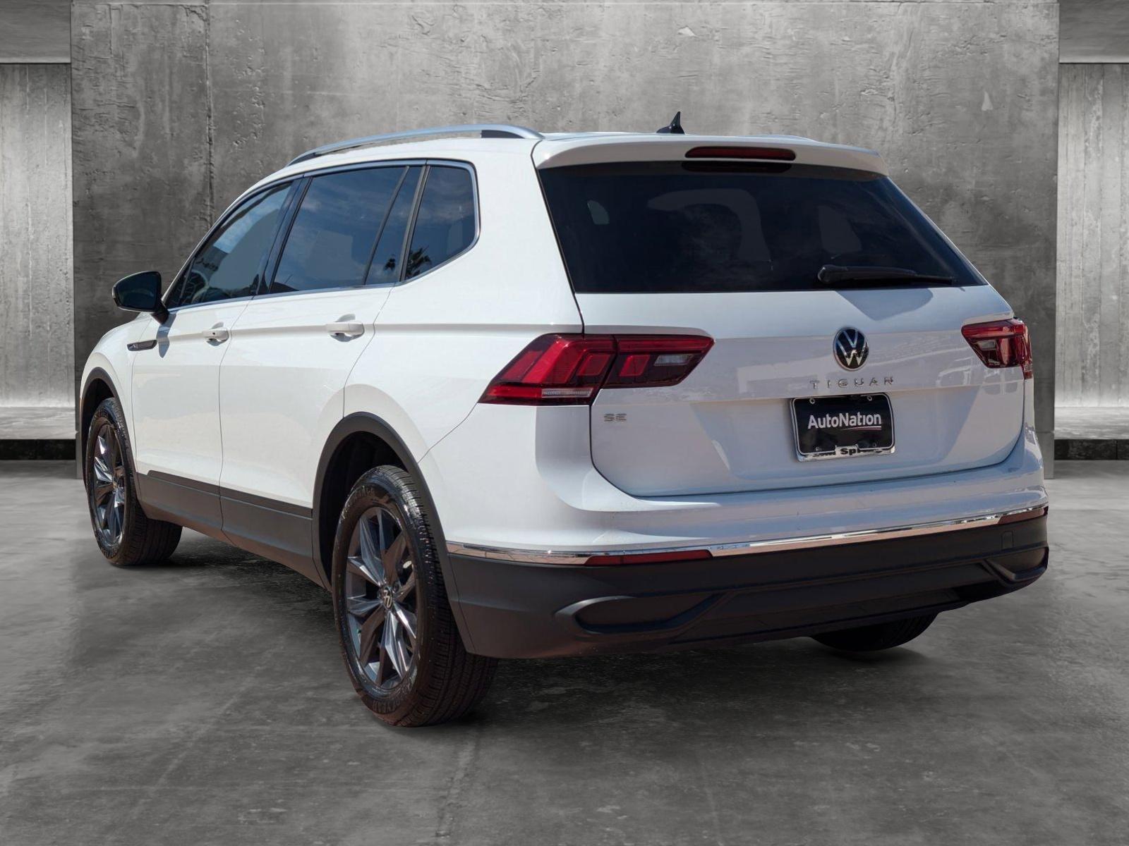 2024 Volkswagen Tiguan Vehicle Photo in Tustin, CA 92782