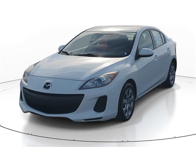 2013 Mazda Mazda3 Vehicle Photo in GRAND BLANC, MI 48439-8139