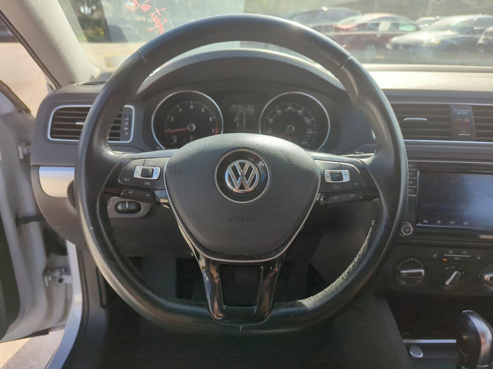 2017 Volkswagen Jetta Vehicle Photo in Pembroke Pines, FL 33027