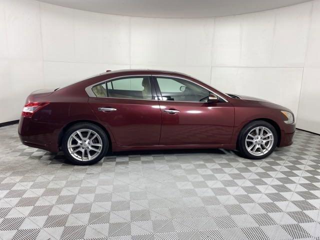 2010 Nissan Maxima Vehicle Photo in MEDINA, OH 44256-9001