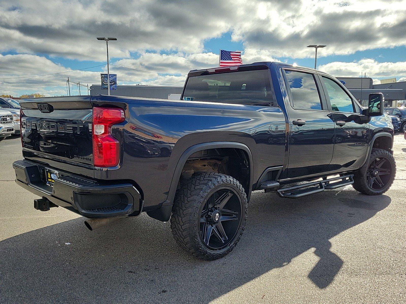 2024 Chevrolet Silverado 2500 HD Vehicle Photo in Saint Charles, IL 60174