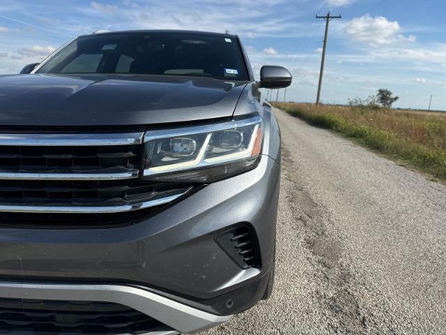 2020 Volkswagen Atlas Cross Sport Vehicle Photo in Pilot Point, TX 76258