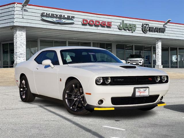 2023 Dodge Challenger Vehicle Photo in Ennis, TX 75119-5114