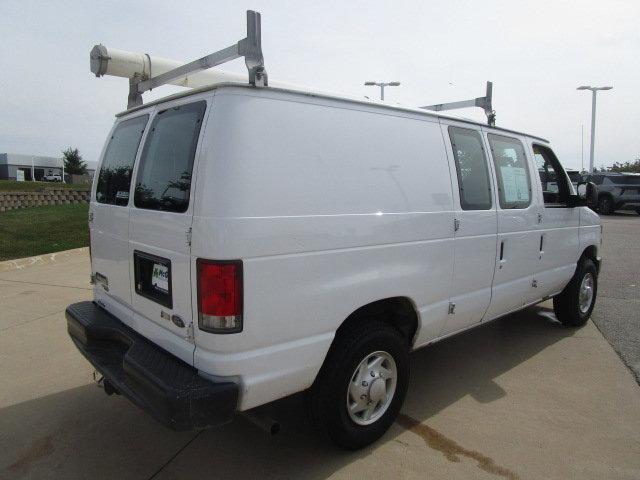 2014 Ford Econoline Cargo Van Vehicle Photo in Cedar Rapids, IA 52402