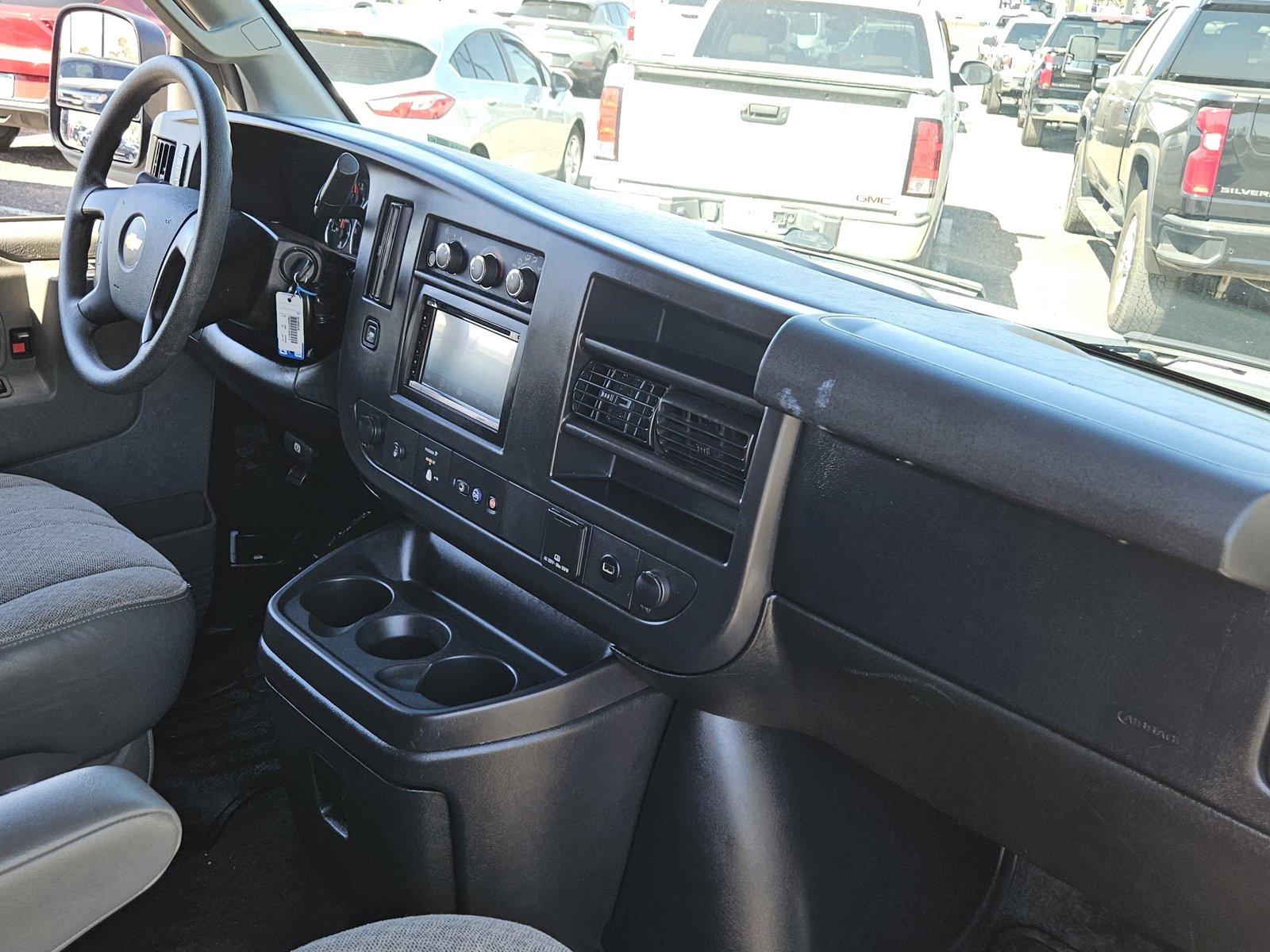 2016 Chevrolet Express Passenger Vehicle Photo in PEORIA, AZ 85382-3715