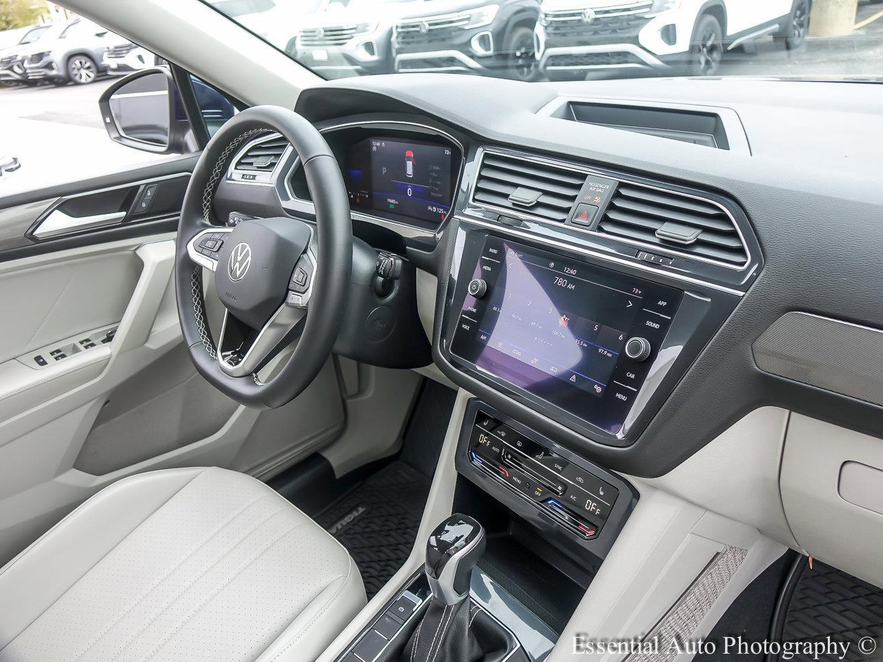 2022 Volkswagen Tiguan Vehicle Photo in Saint Charles, IL 60174